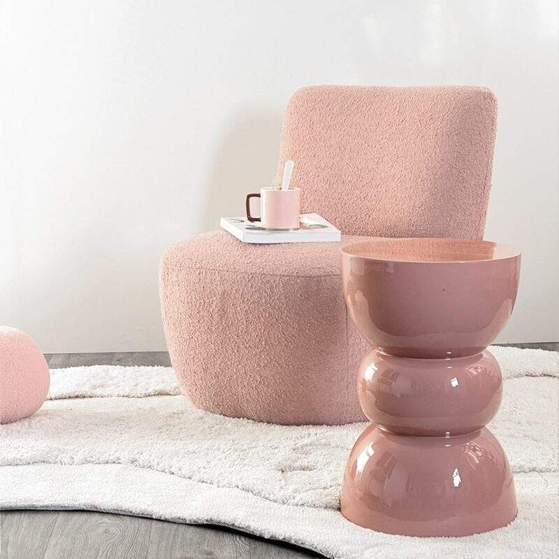 Fauteuil tissu bouclette rose poudré